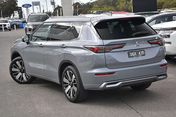 2025 Mitsubishi Outlander Exceed ZM