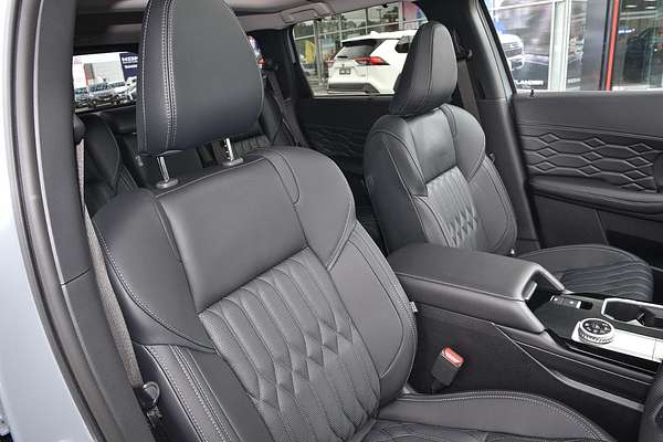2025 Mitsubishi Outlander Exceed ZM