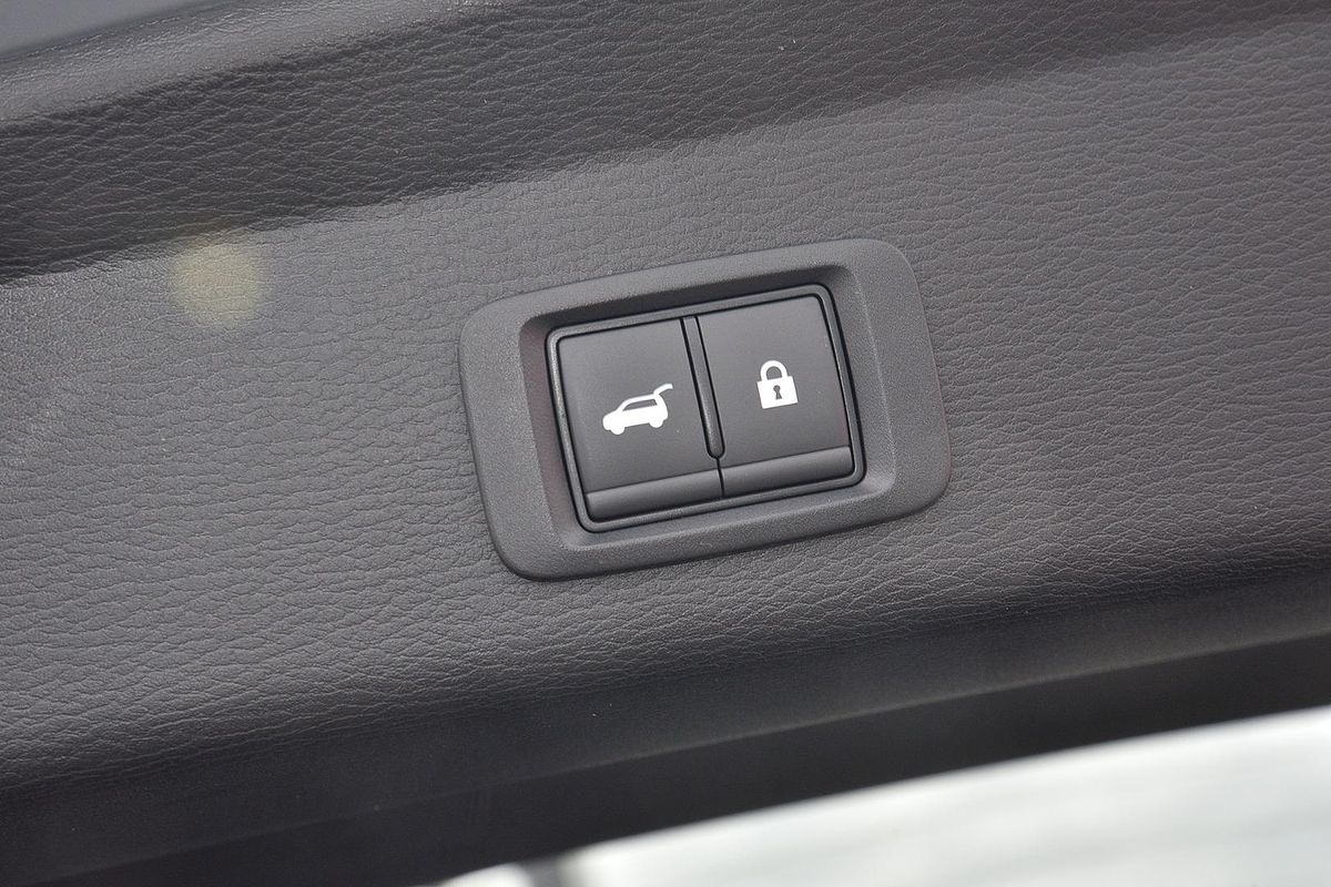 2025 Mitsubishi Outlander Exceed ZM