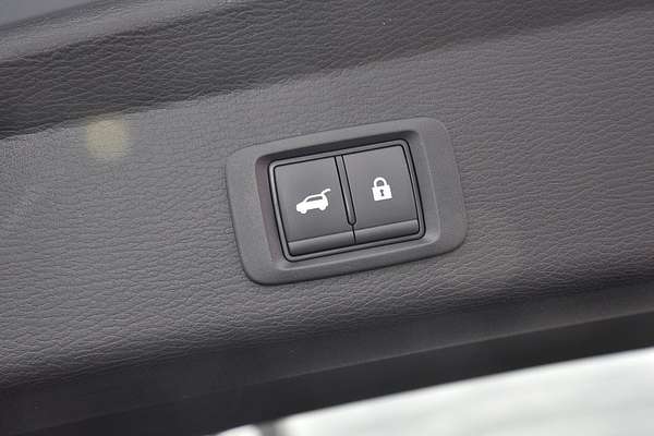 2025 Mitsubishi Outlander Exceed ZM