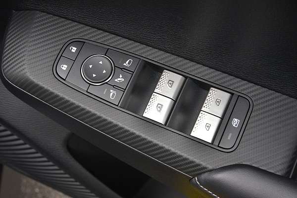 2025 Mitsubishi Outlander Exceed ZM