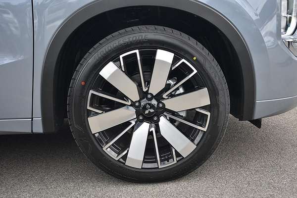 2025 Mitsubishi Outlander Exceed ZM