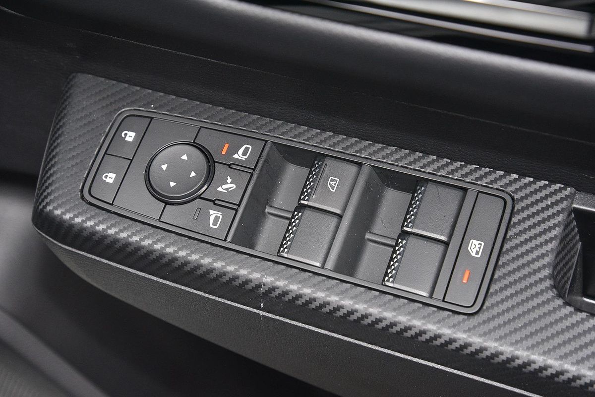 2024 Mitsubishi Triton GLS MV 4X4
