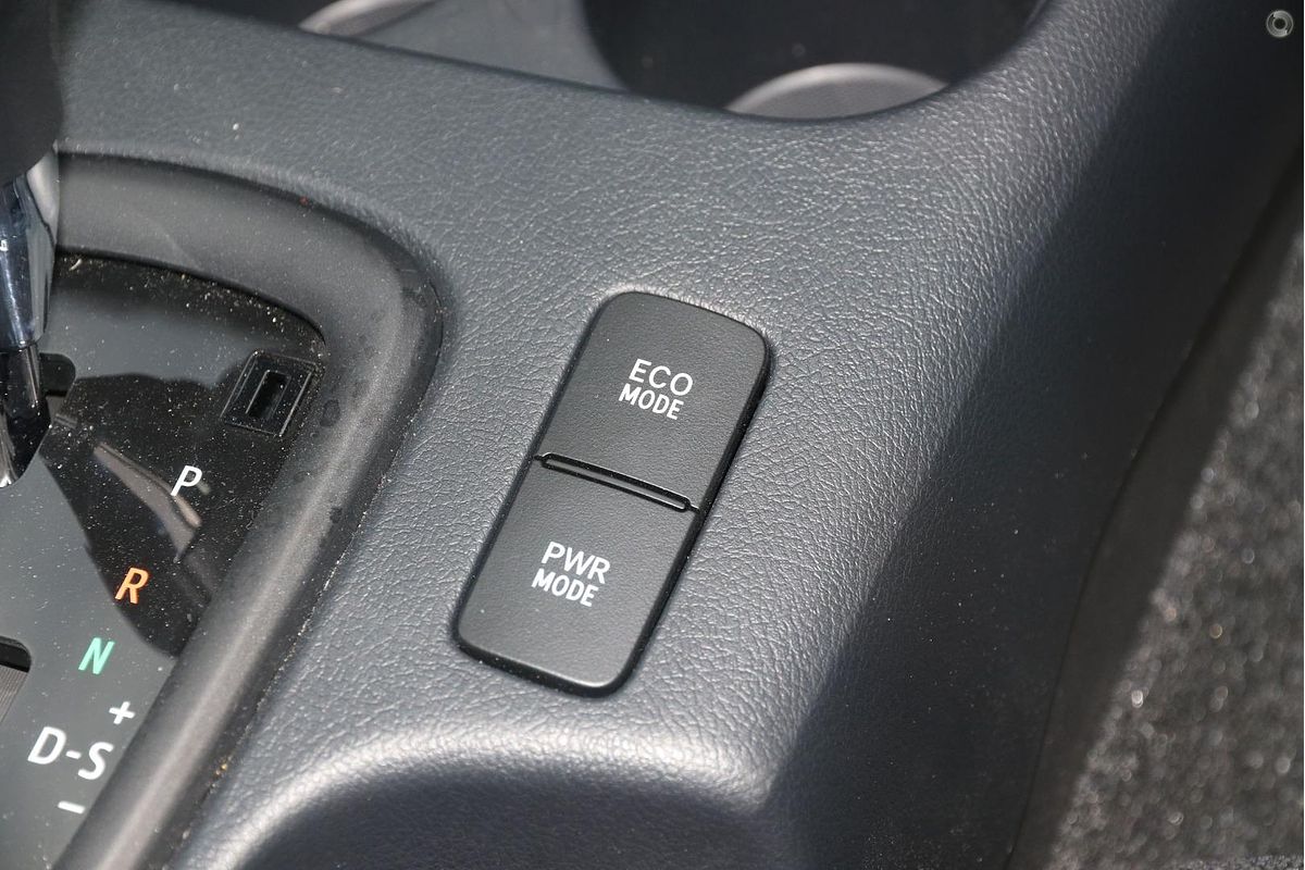 2017 Toyota Hilux SR GUN126R 4X4
