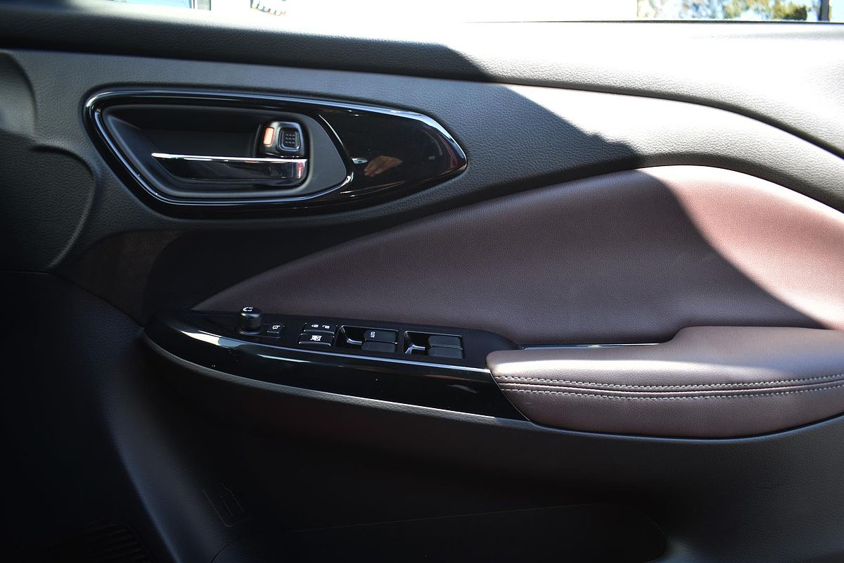 2025 Suzuki Fronx Hybrid KW