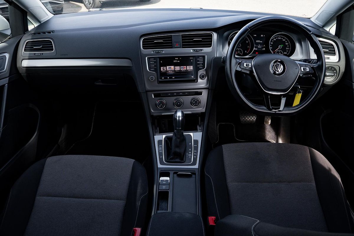 2017 Volkswagen Golf 92TSI Trendline 7