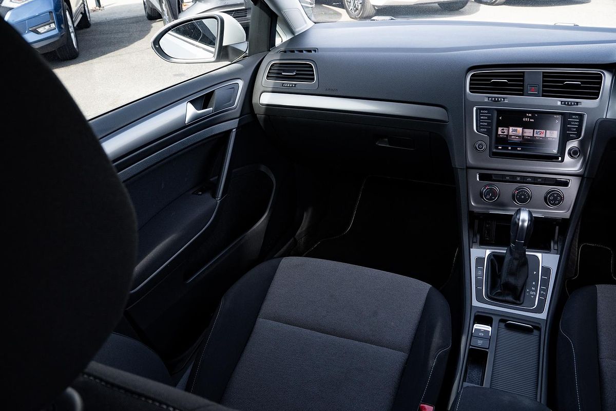 2017 Volkswagen Golf 92TSI Trendline 7