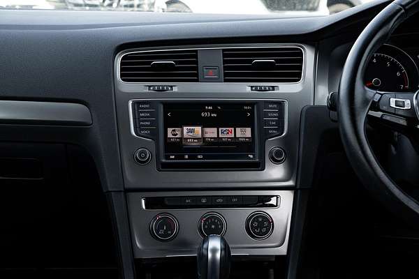 2017 Volkswagen Golf 92TSI Trendline 7