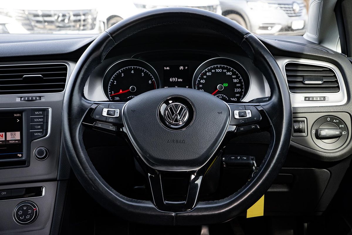 2017 Volkswagen Golf 92TSI Trendline 7