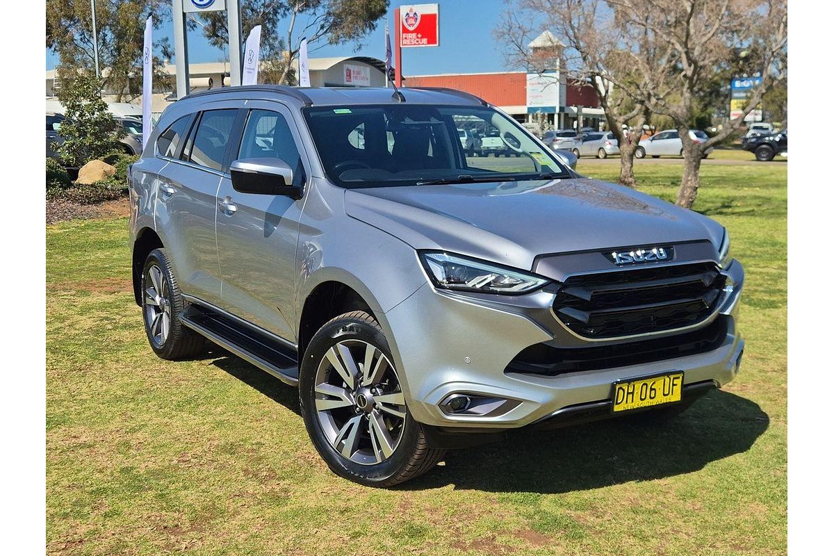 2023 Isuzu MU-X LS-T