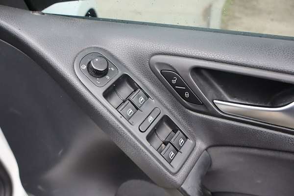 2012 Volkswagen Golf 90 TSI Trendline 1K MY12