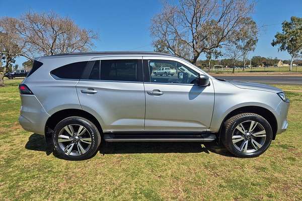 2023 Isuzu MU-X LS-T