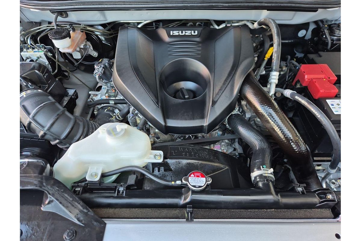 2023 Isuzu MU-X LS-T