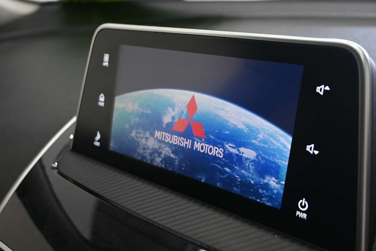 2017 Mitsubishi Eclipse Cross LS YA