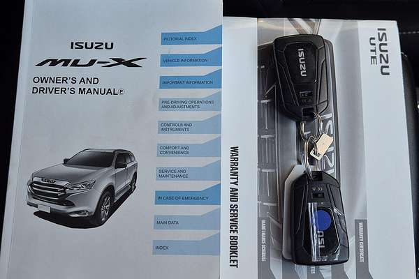 2023 Isuzu MU-X LS-T