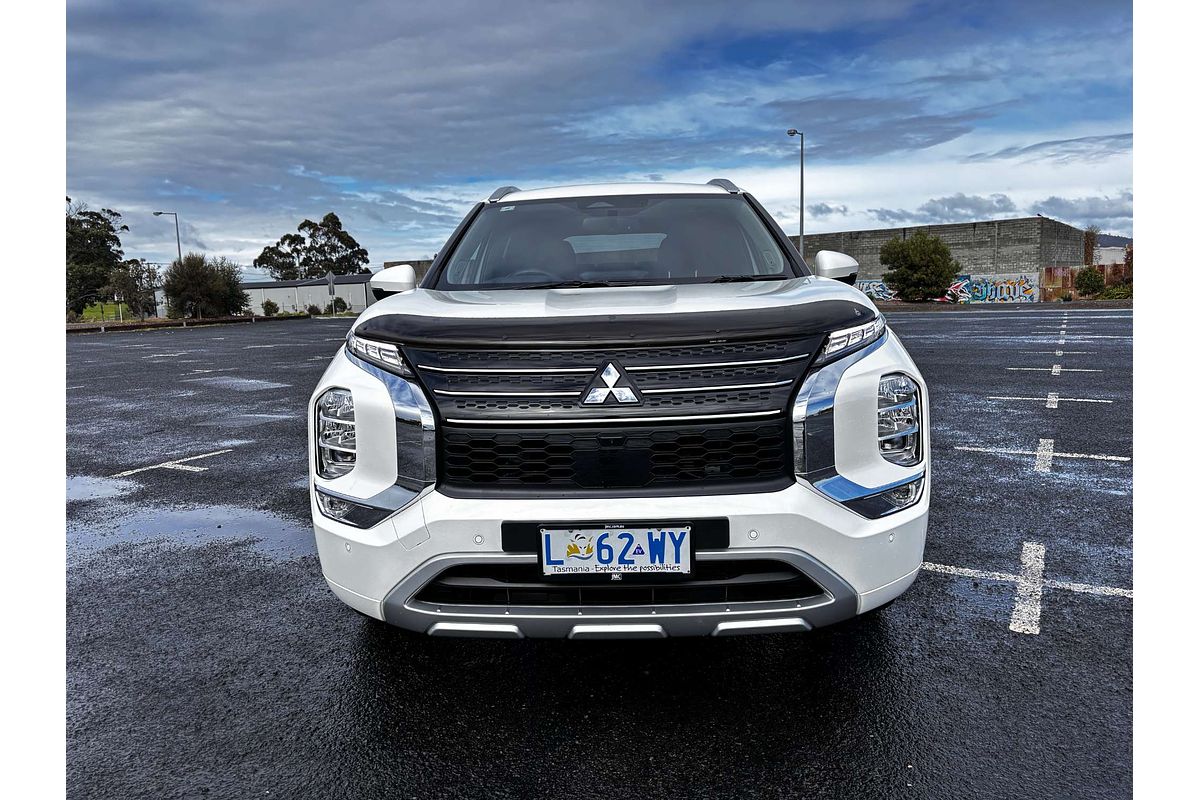 2024 Mitsubishi Outlander PHEV Exceed ZM