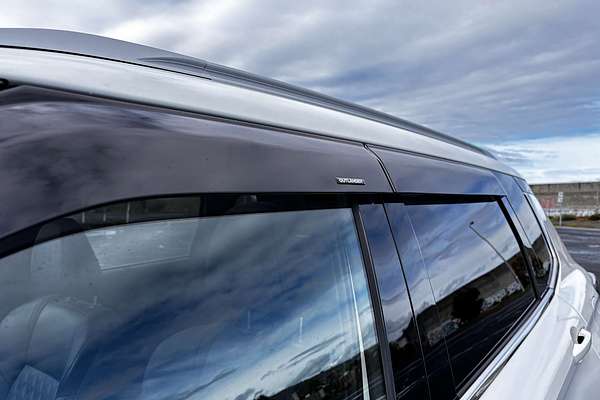 2024 Mitsubishi Outlander PHEV Exceed ZM