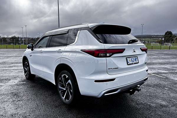 2024 Mitsubishi Outlander PHEV Exceed ZM