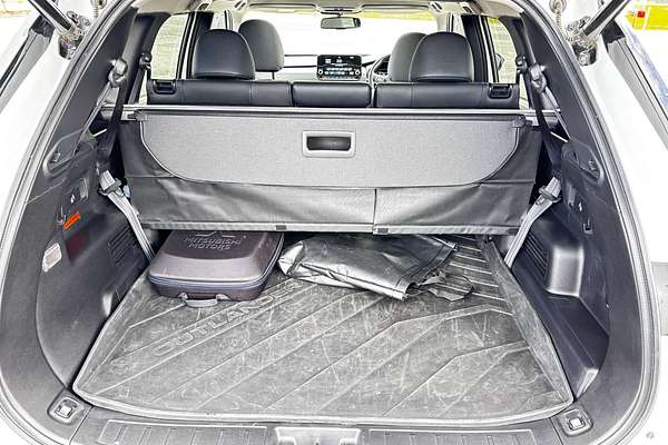 2024 Mitsubishi Outlander PHEV Exceed ZM