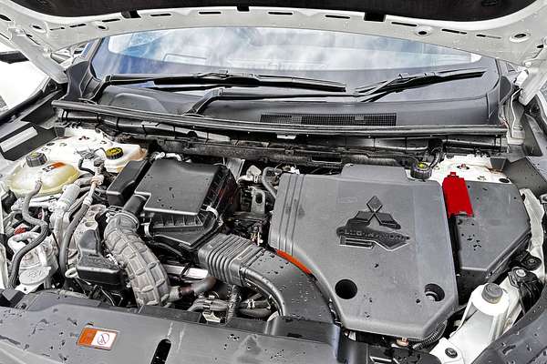 2024 Mitsubishi Outlander PHEV Exceed ZM