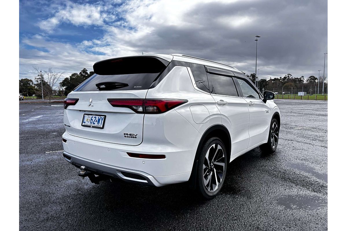 2024 Mitsubishi Outlander PHEV Exceed ZM