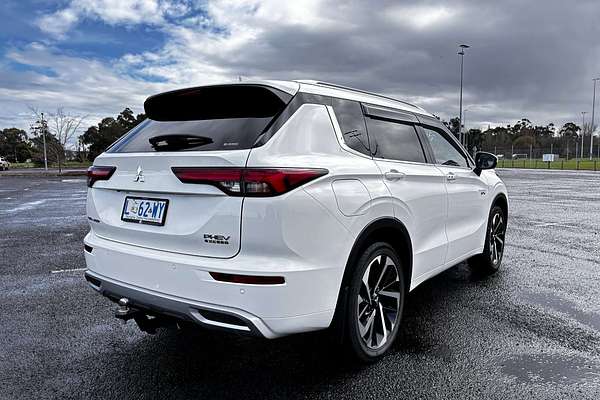 2024 Mitsubishi Outlander PHEV Exceed ZM