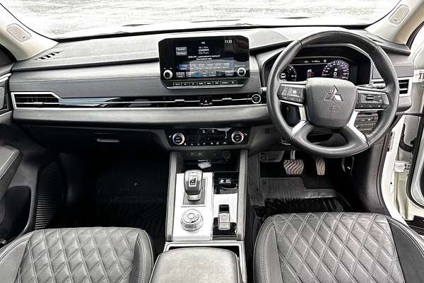 2024 Mitsubishi Outlander PHEV Exceed ZM