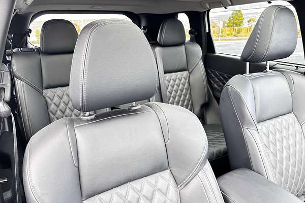 2024 Mitsubishi Outlander PHEV Exceed ZM