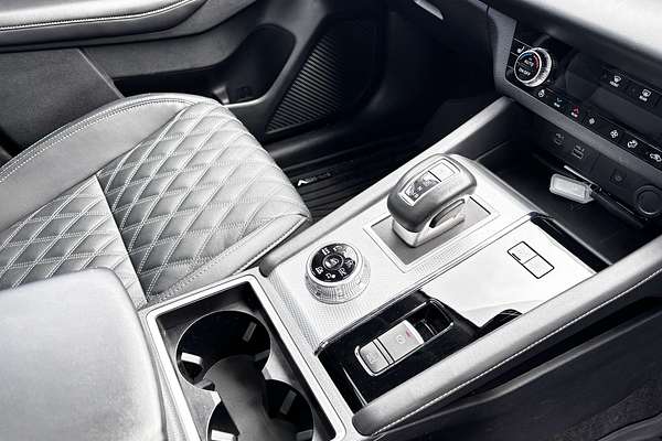 2024 Mitsubishi Outlander PHEV Exceed ZM