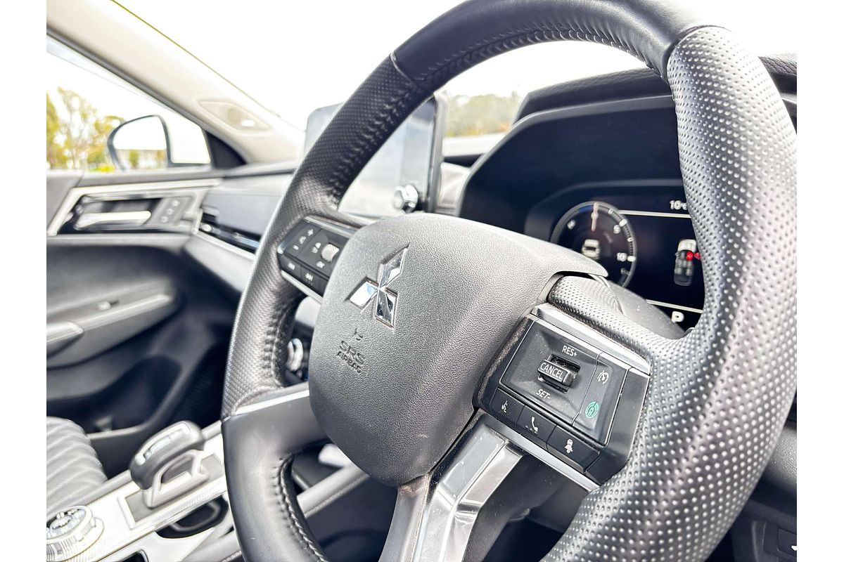 2024 Mitsubishi Outlander PHEV Exceed ZM
