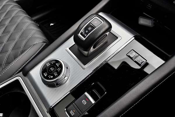 2024 Mitsubishi Outlander PHEV Exceed ZM