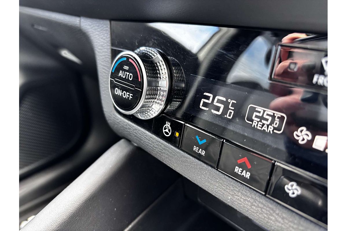2024 Mitsubishi Outlander PHEV Exceed ZM