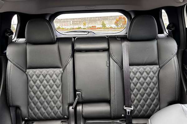 2024 Mitsubishi Outlander PHEV Exceed ZM