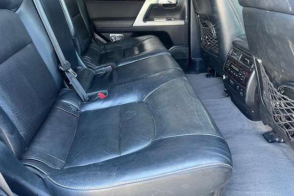 2014 Toyota Landcruiser Sahara VDJ200R