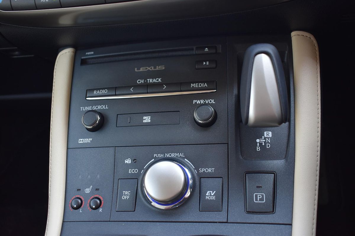 2016 Lexus CT CT200h Luxury ZWA10R