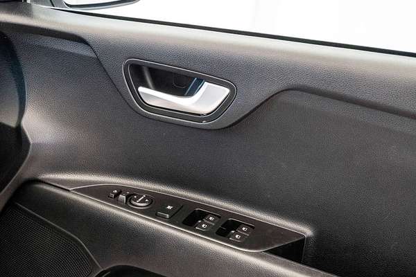 2022 Kia Stonic Sport YB