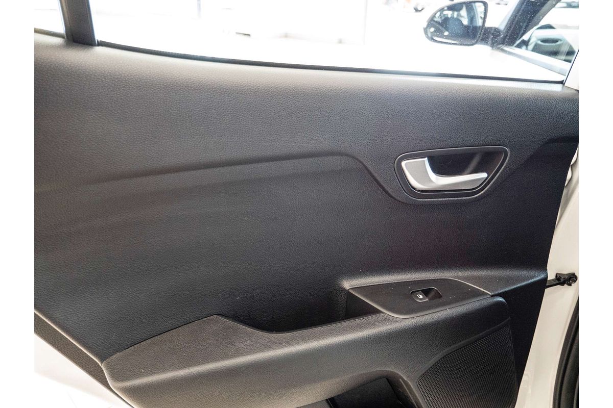 2022 Kia Stonic Sport YB