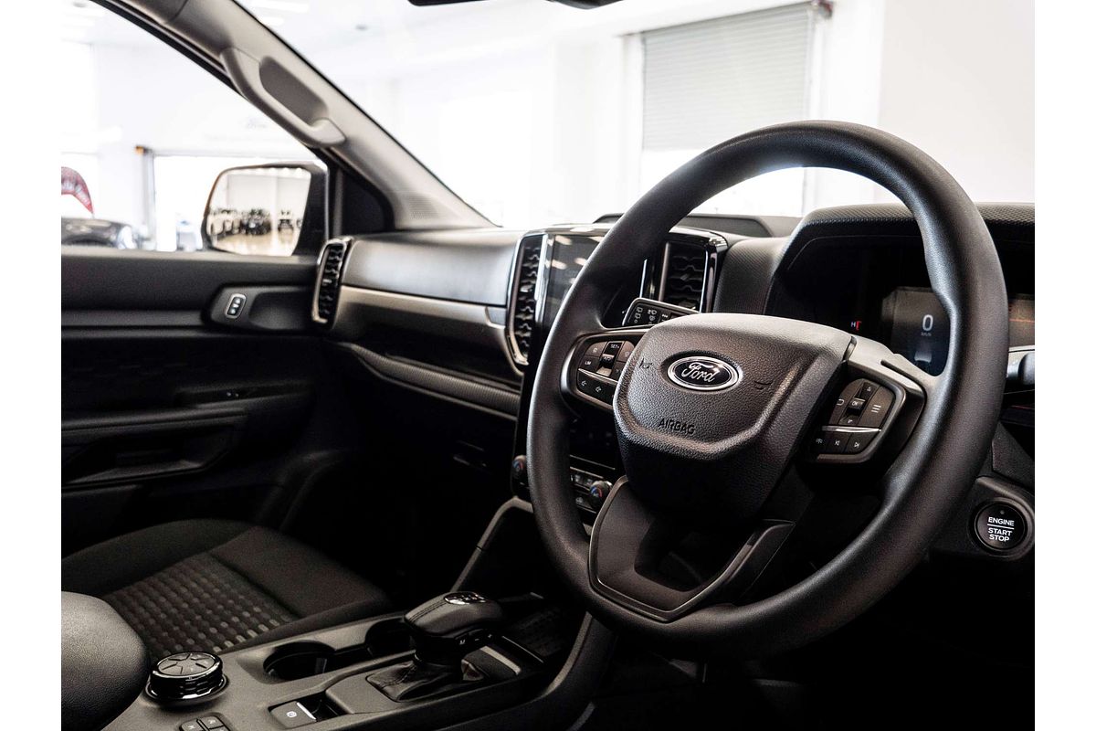 2024 Ford Everest Ambiente 2.0L