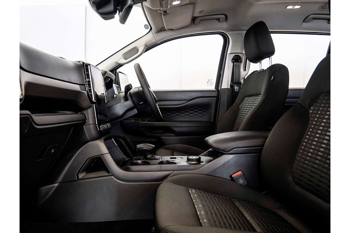 2024 Ford Everest Ambiente 2.0L