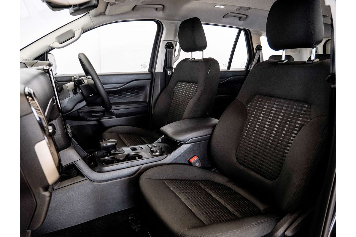 2024 Ford Everest Ambiente 2.0L