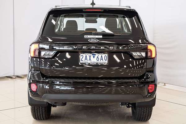 2024 Ford Everest Ambiente 2.0L