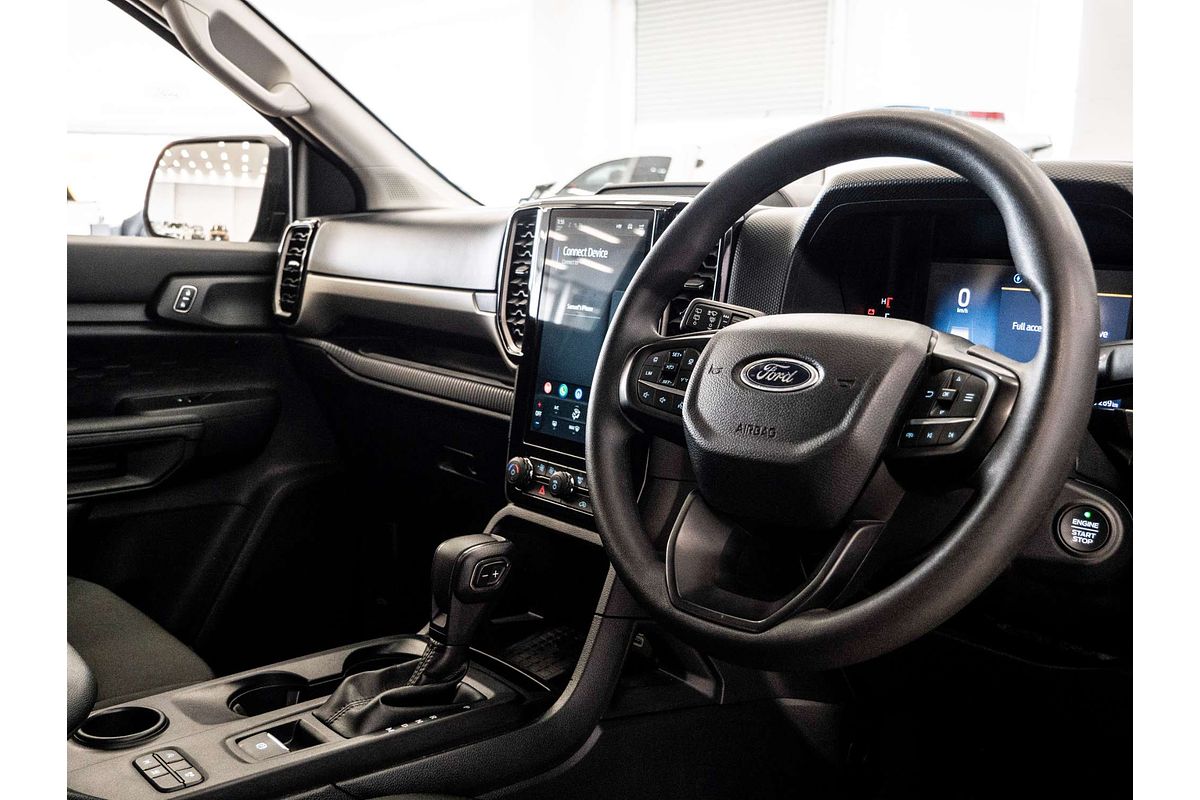 2024 Ford Everest Ambiente 2.0L