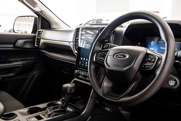 2024 Ford Everest Ambiente 2.0L