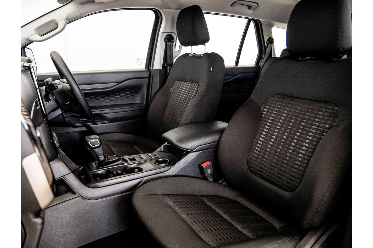 2024 Ford Everest Ambiente 2.0L