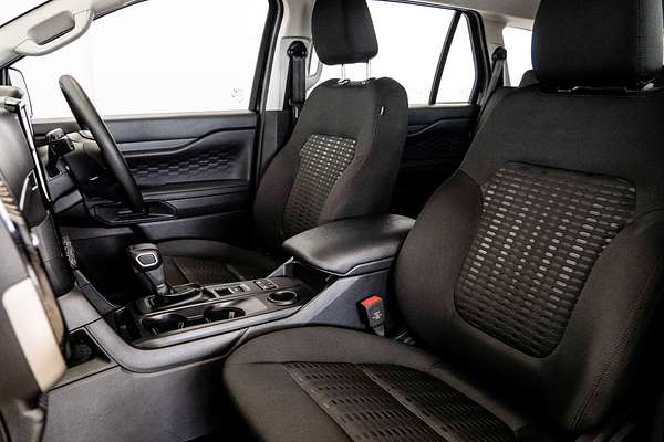 2024 Ford Everest Ambiente 2.0L