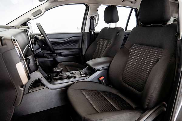 2024 Ford Everest Ambiente 2.0L
