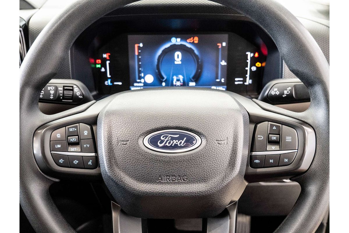 2024 Ford Everest Ambiente 2.0L