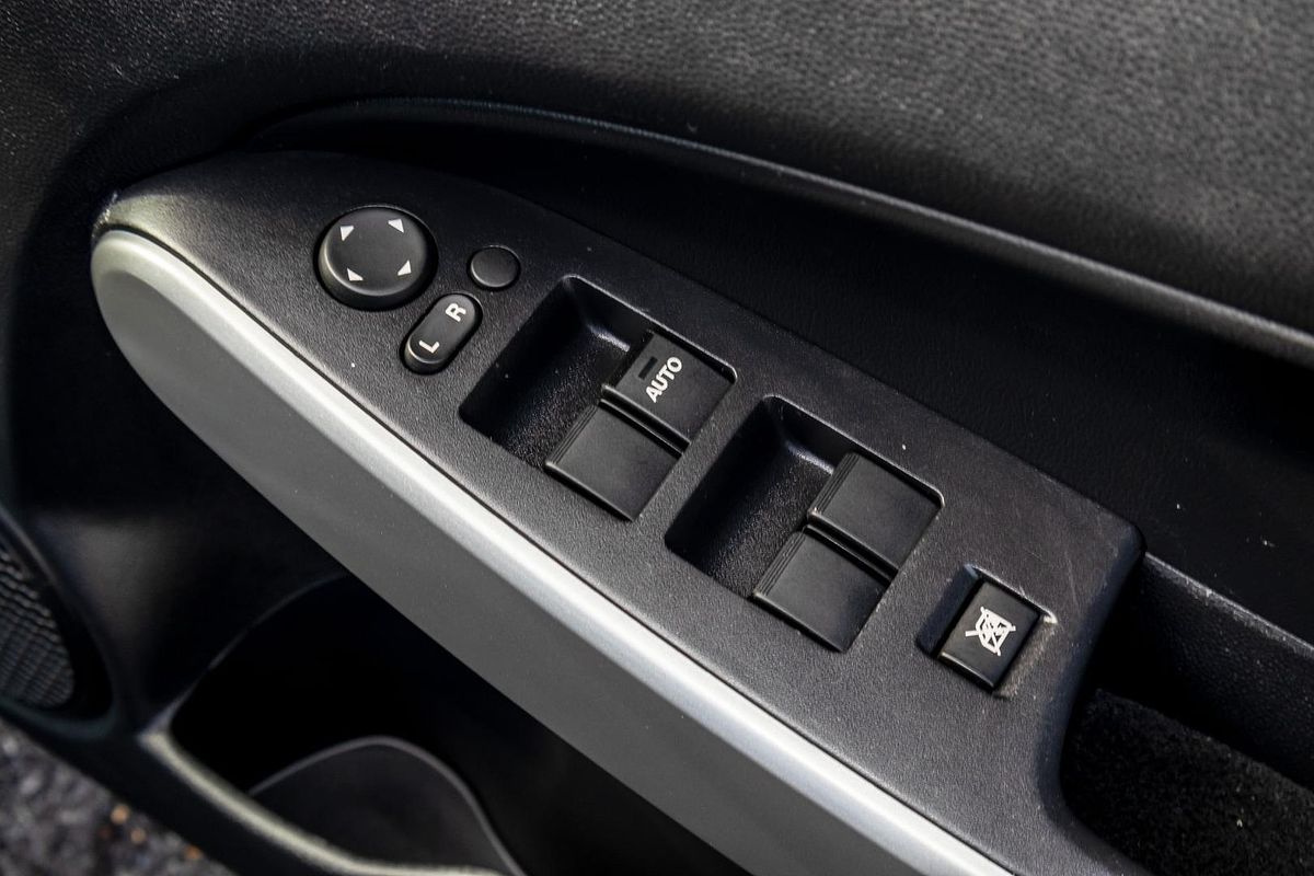 2014 Mazda 2 Neo Sport DE Series 2