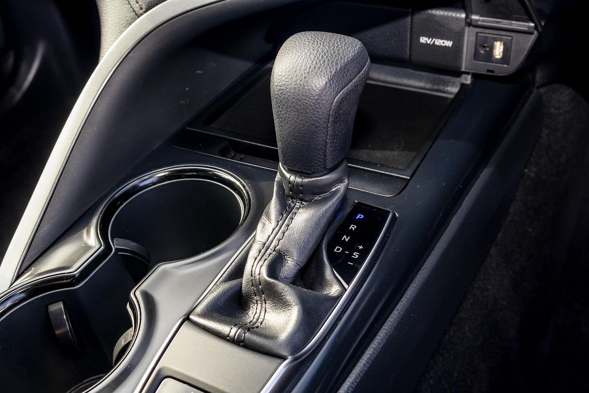 2020 Toyota Camry Ascent ASV70R