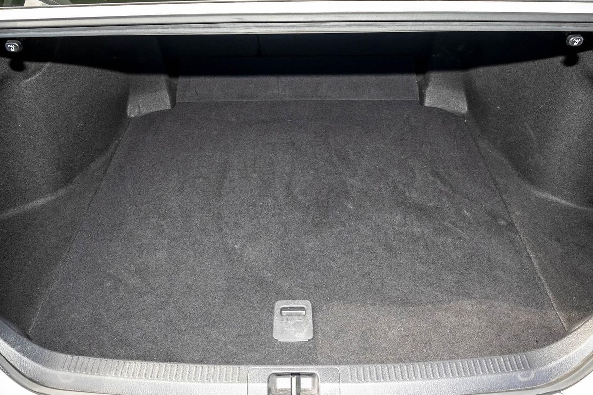 2020 Toyota Camry Ascent ASV70R